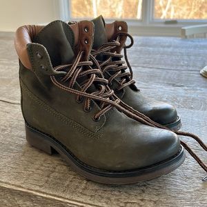 Steve Madden boots size 6